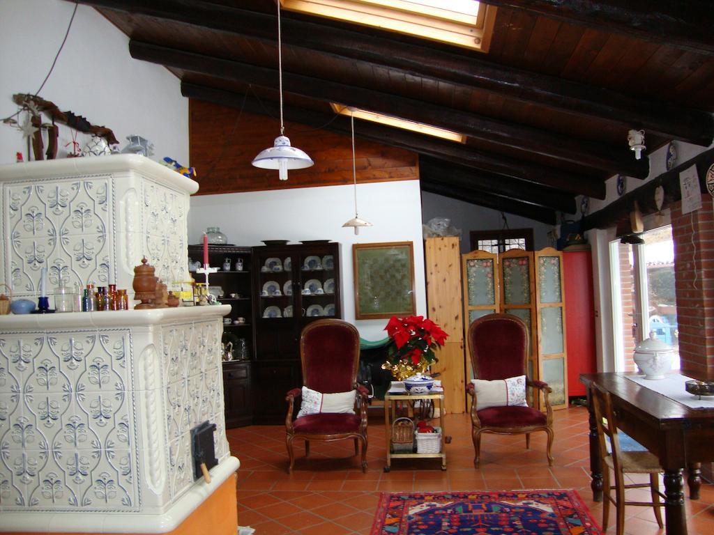 Cascina Nel Bosco Bed & Breakfast Moncucco Torinese Exterior photo