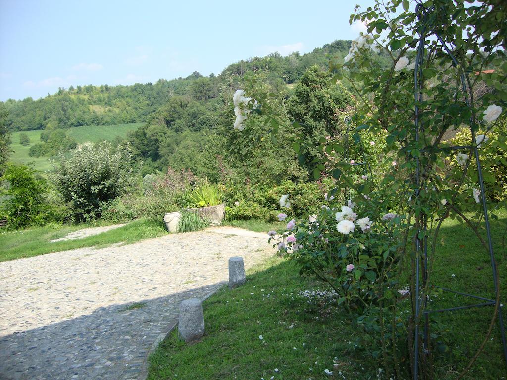 Cascina Nel Bosco Bed & Breakfast Moncucco Torinese Exterior photo